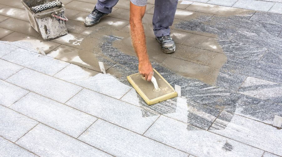 Professional gutter cleaning in Lisbon, IA